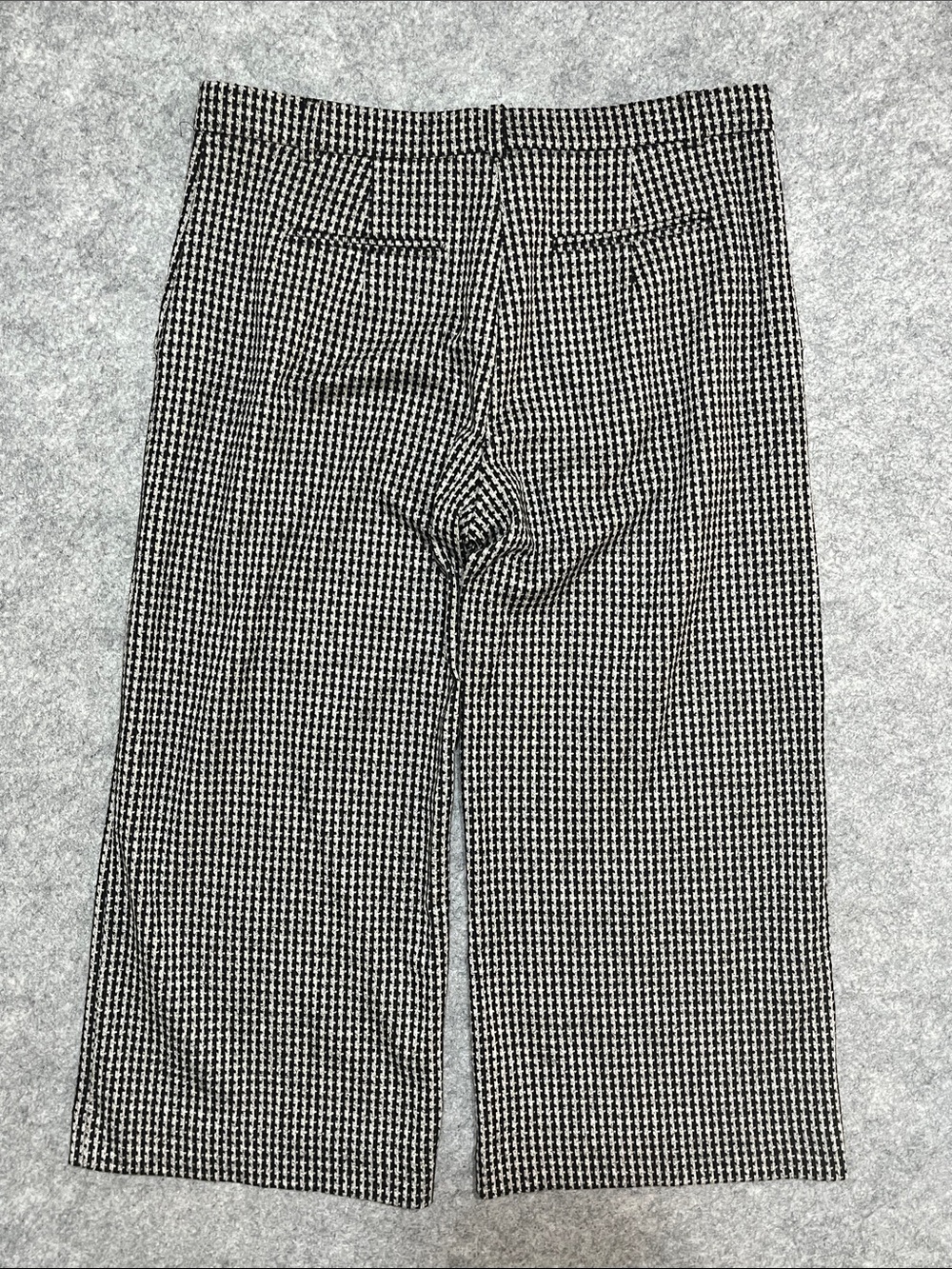 MaxMara Weekend Women’s Black and White Houndstooth Dress Pants - Picture 2 of 5
